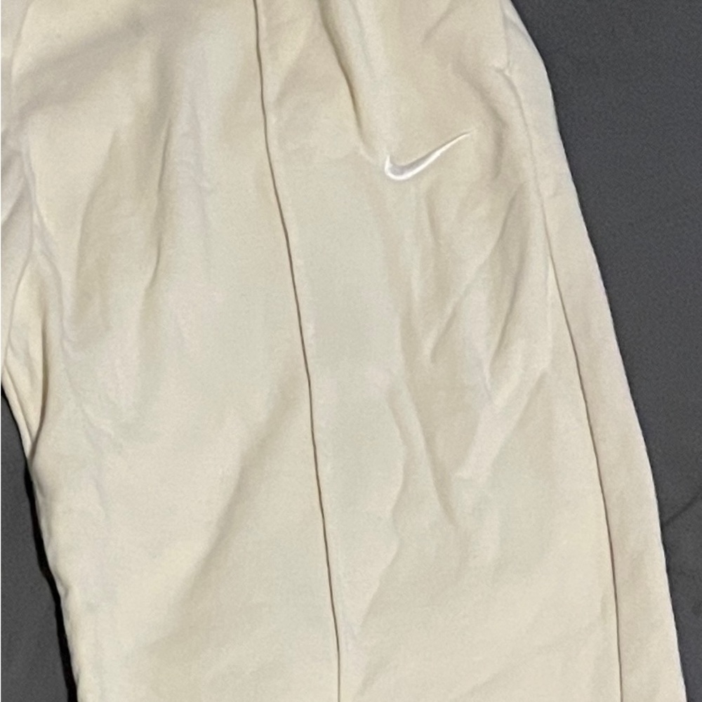 Nike women’s sweatpants